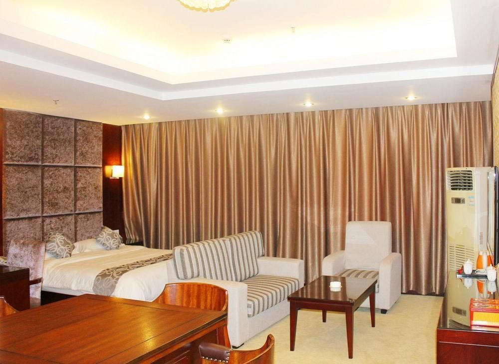 Chengdu Ronghome Hotel Extérieur photo