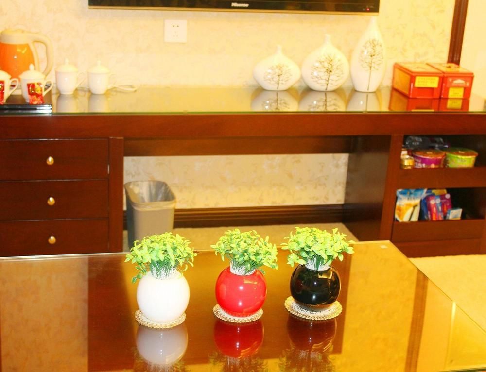 Chengdu Ronghome Hotel Extérieur photo