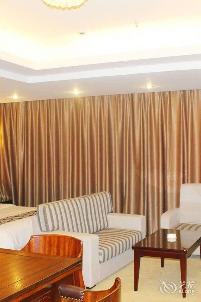 Chengdu Ronghome Hotel Extérieur photo